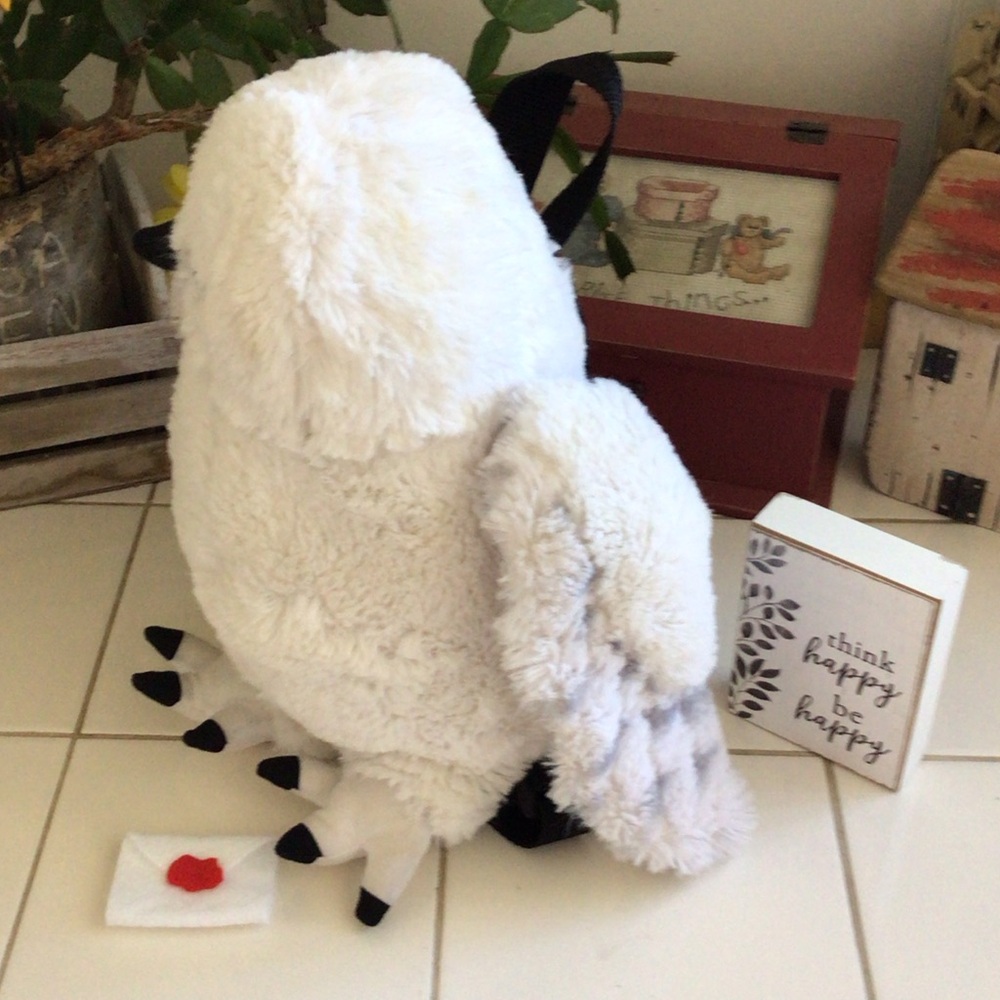 ‘Warner Bros-Harry Potter Plush Hedwig Backpack - Picture 3 of 8